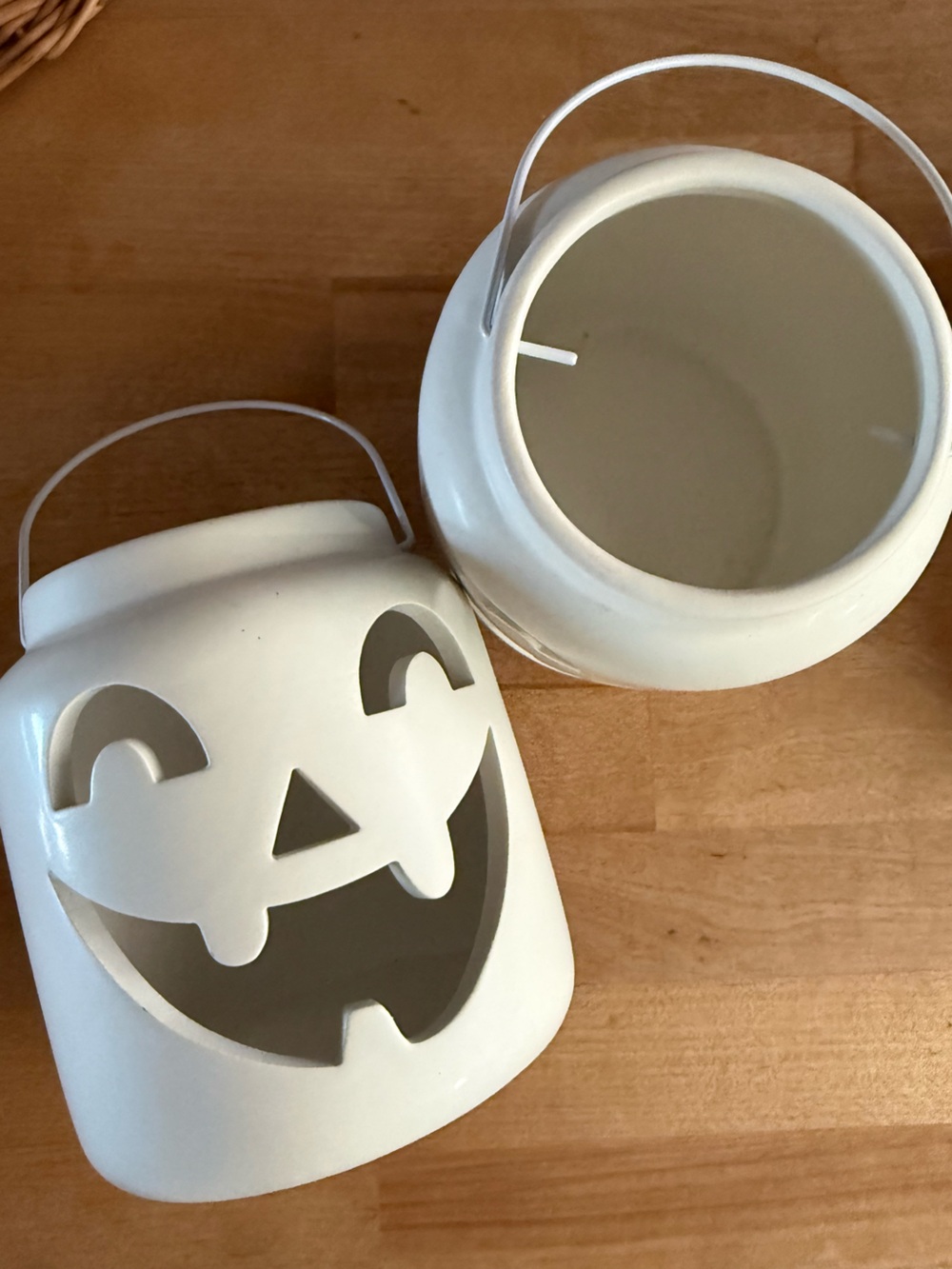 Halloween White Ceramic Pumpkin Lantern for Tea Lights